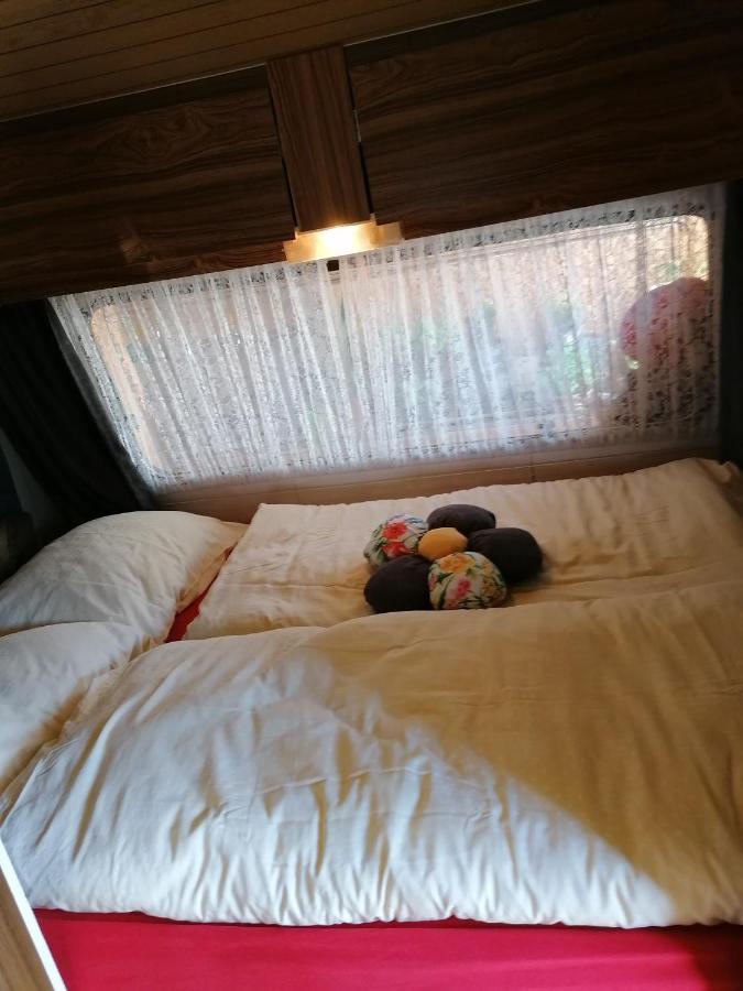 Glamping House Ranc Luze Hotel Екстериор снимка